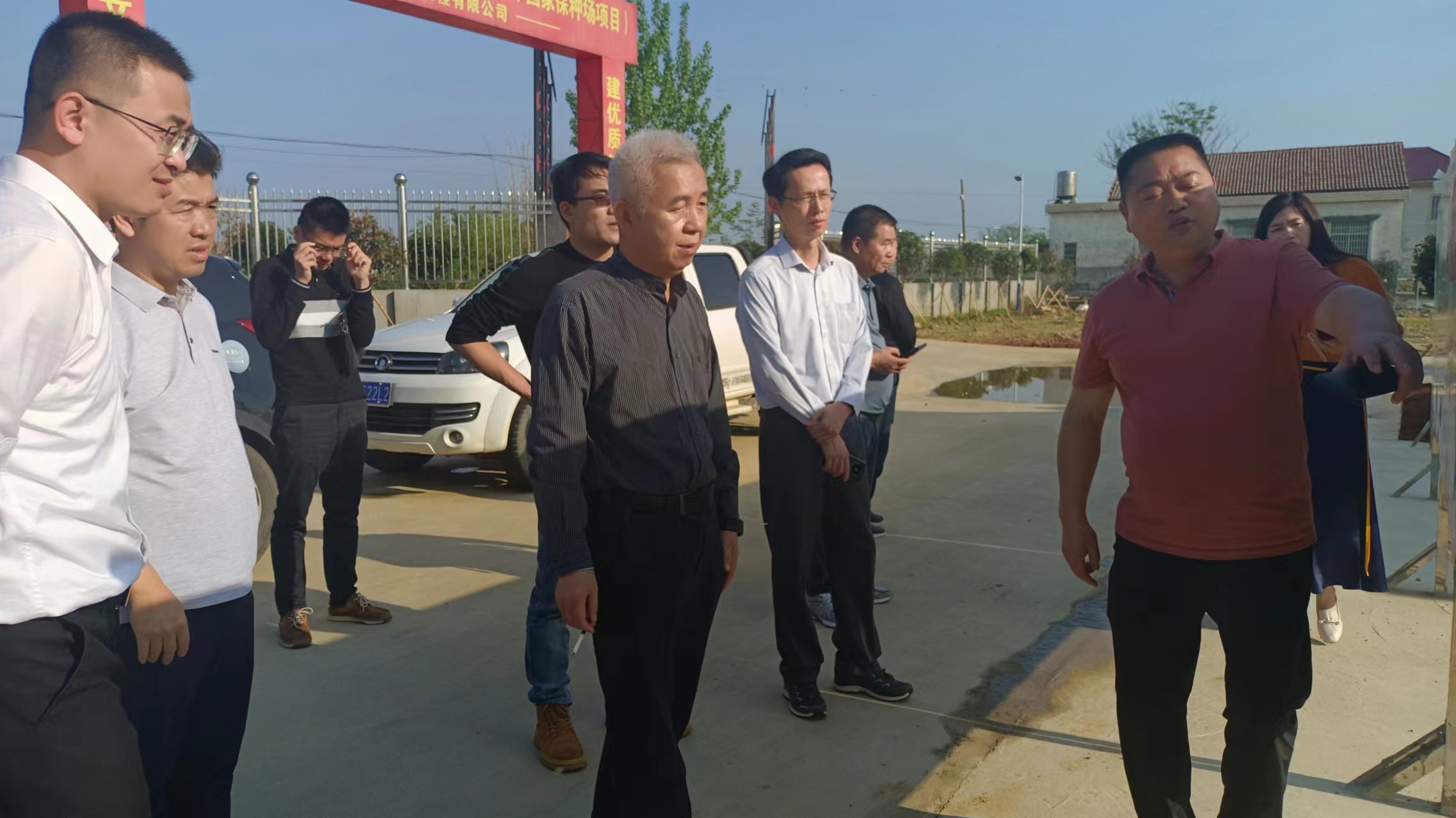 4月12日，中国科学院广州分院和梅州市农业农村局领导专家，在中国科学院亚热带农业生态研究所研究员书记谭支良陪同考察调研湖南时瑞来科技集团股份有限公司，区委常委曹正平副区长全程陪同